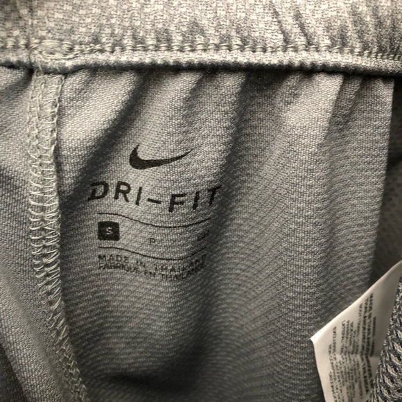 NWT Nike Elite youth basketball shorts - Picture 8 of 10